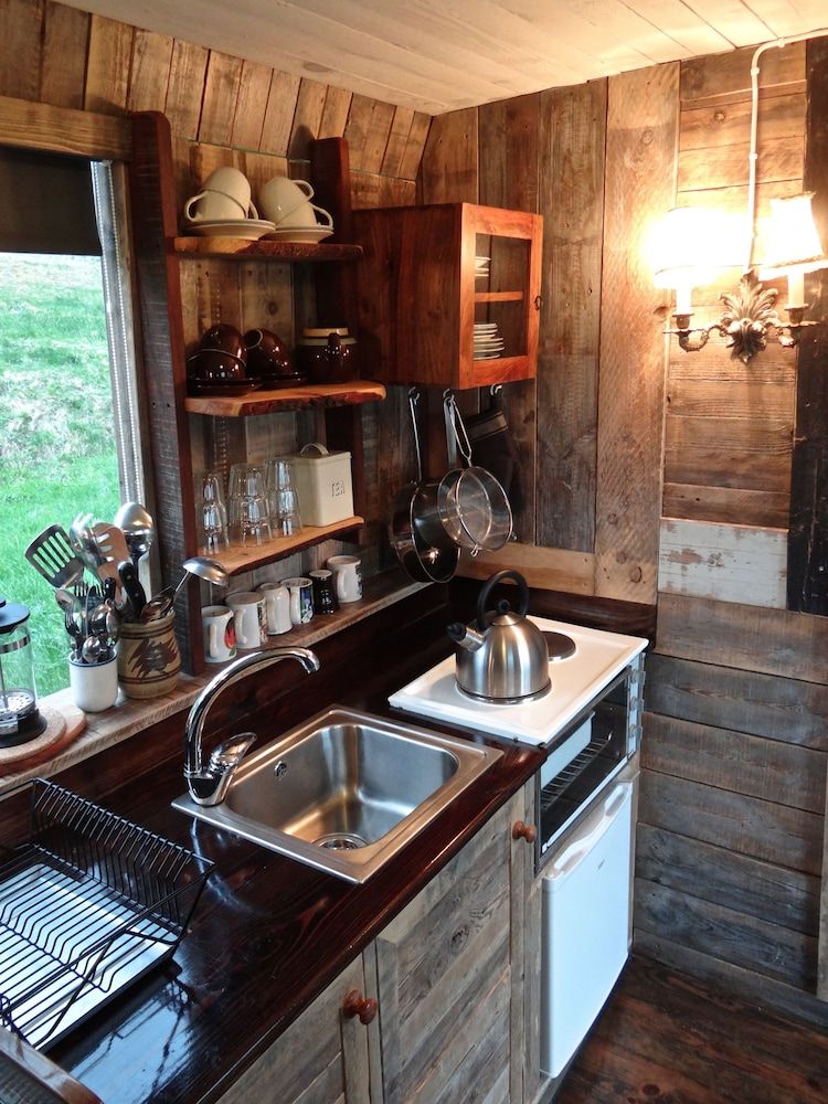 Esjan Standard Cabin, Shared Bathroom 15