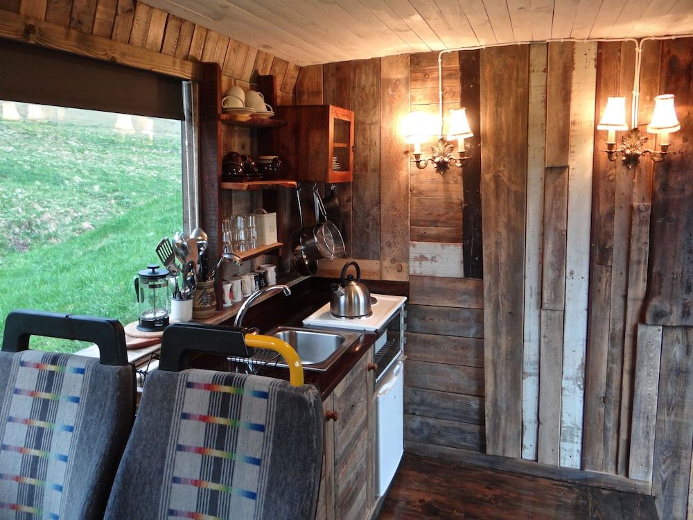 Esjan Standard Cabin, Shared Bathroom 11