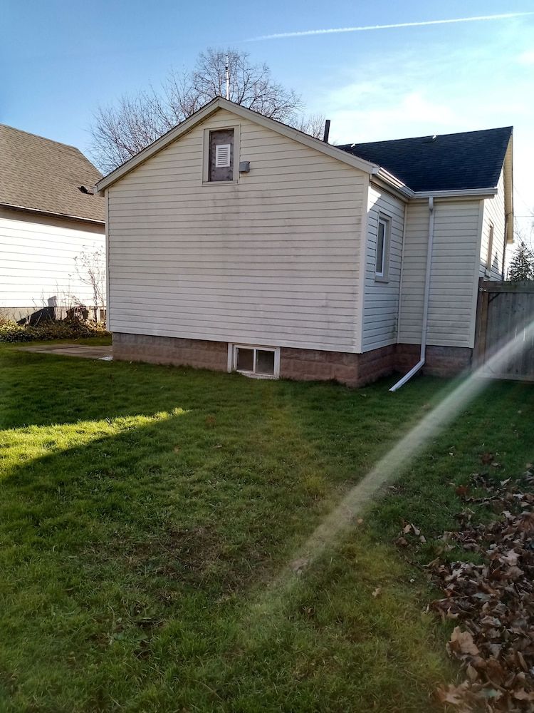 undefined Toronto Furnished Living- Niagara Falls 4