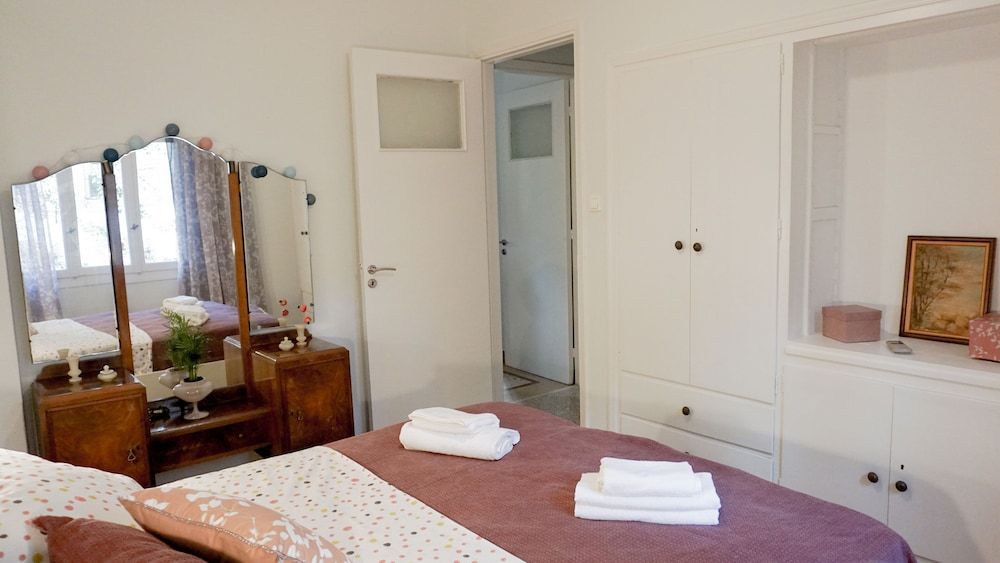 A comfortable apartment in Kallithea Apartment, 2 Bedrooms 8