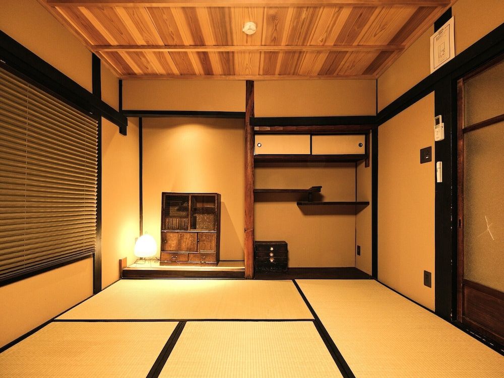 undefined Tsumugi Hachijominamotocho 10