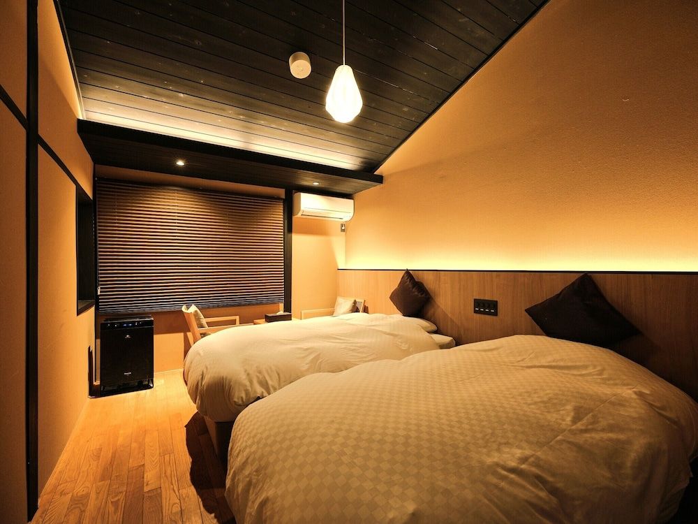 undefined Tsumugi Hachijominamotocho 2