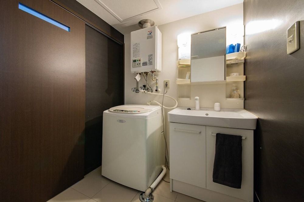 Blue Twin Room, Non Smoking 19