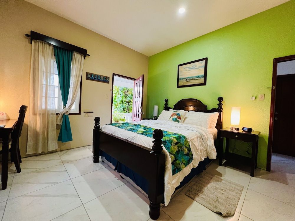 One South Place Hotel Deluxe Room 4