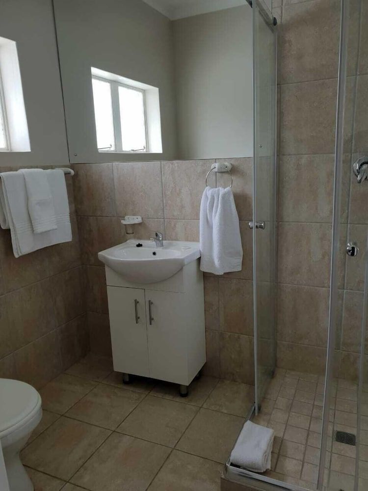 Savoy hotel Room, 2 Double Beds 4