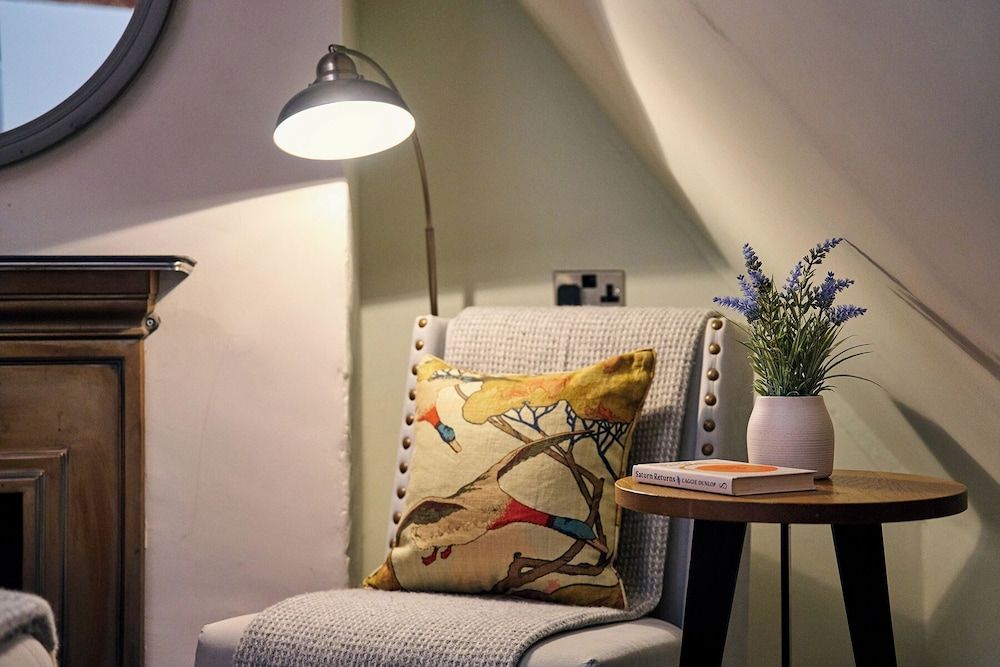 The Red Lion Double or Twin Room 10