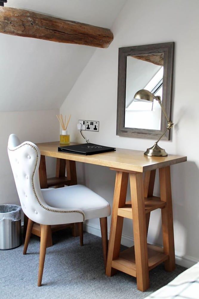 The Red Lion Double or Twin Room 12