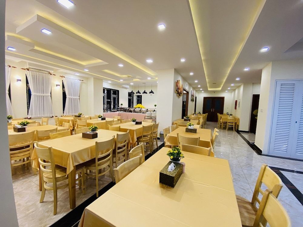 undefined ICON Hotel 7