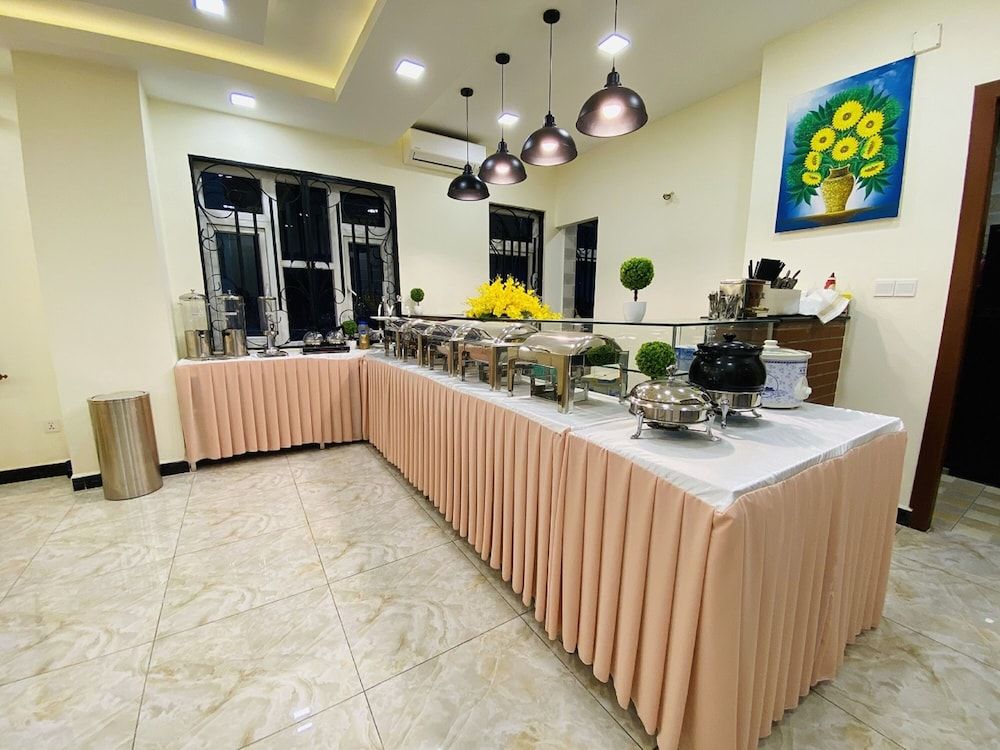 undefined ICON Hotel 6
