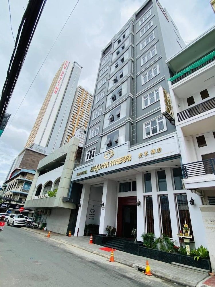 undefined ICON Hotel 5