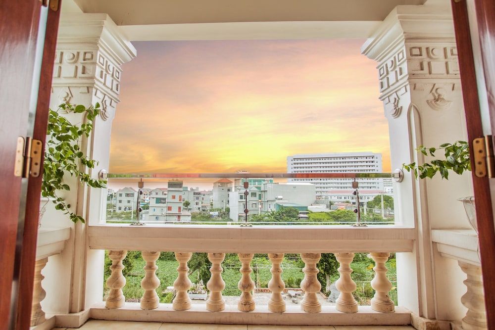 undefined Salina Hotel 7