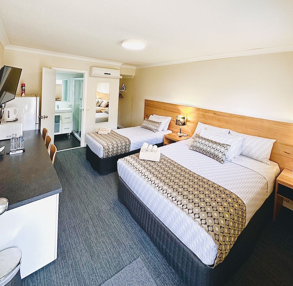 Auto Lodge Motor Inn Twin Room