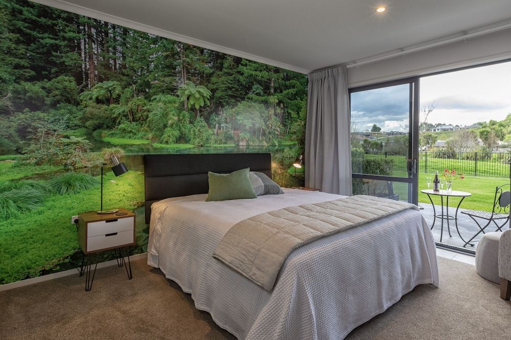 Parkside Boutique Lodge Hamurana Suite