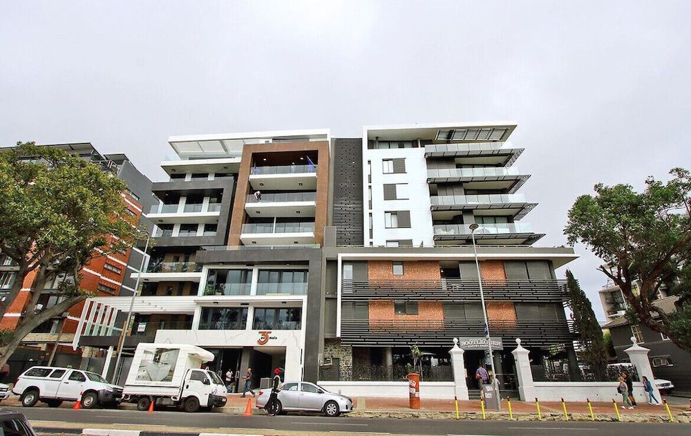 undefined 35 on Main 3