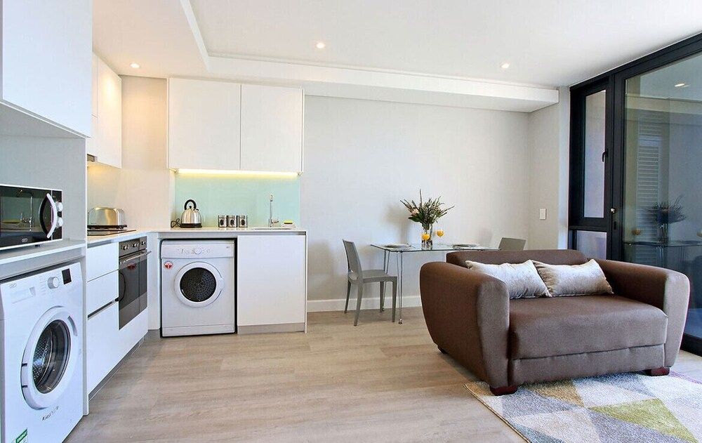 35 on Main Apartment, 1 Bedroom, Sea View 8