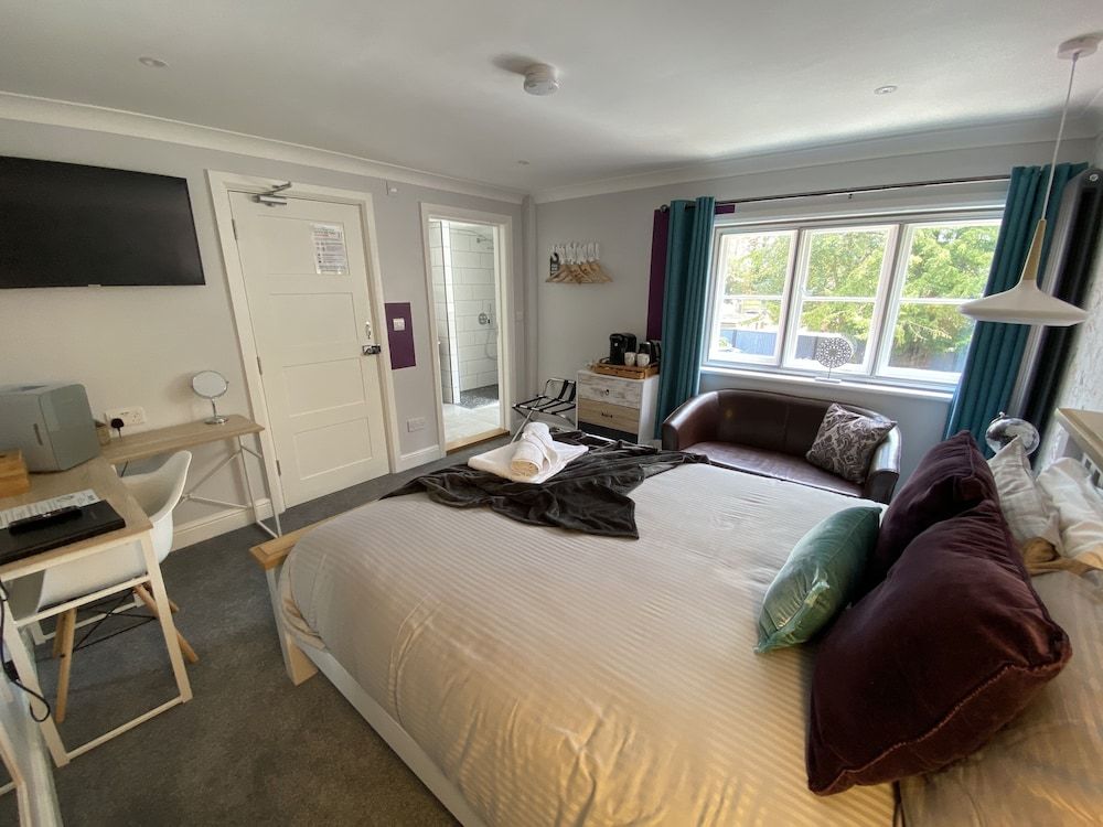 Copperbeech Bed and Breakfast Deluxe Double Room, Courtyard View (Silver Birch ) 2