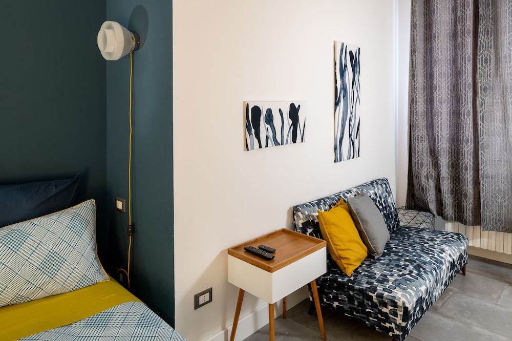 Good Morning Bologna Deluxe Double Room 2