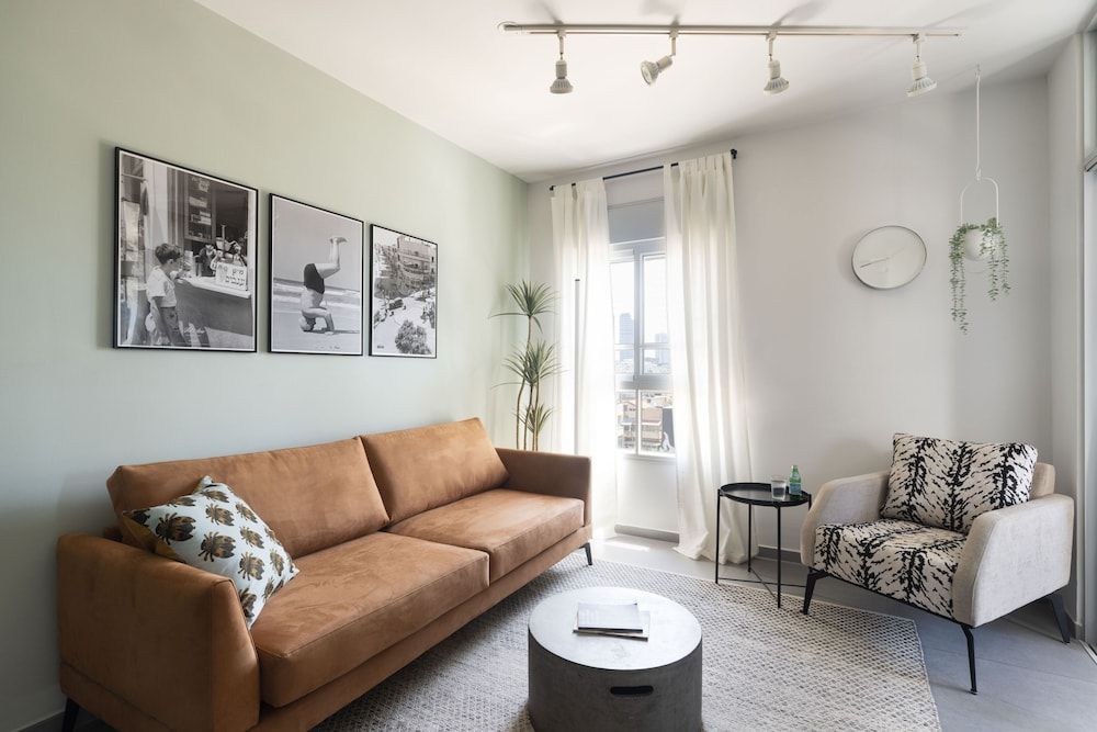 Bauhaus Boutique by TLV2rent Classic Apartment 11