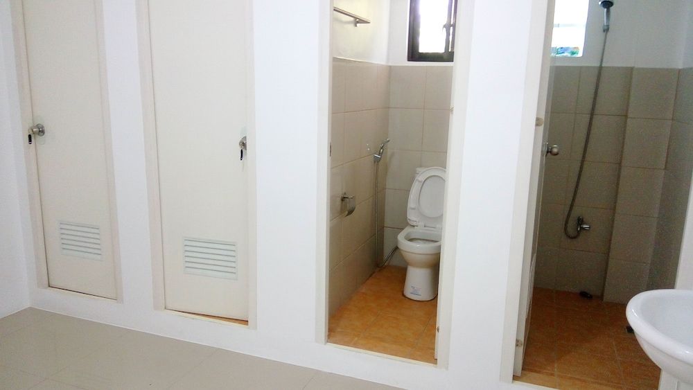 The Palines Apartment Hotel Budget Room, Balcony, City View 2