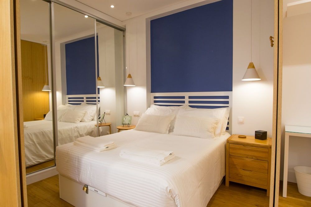 Merc Porto Cedofeita Place Romantic Apartment, 1 Bedroom 2