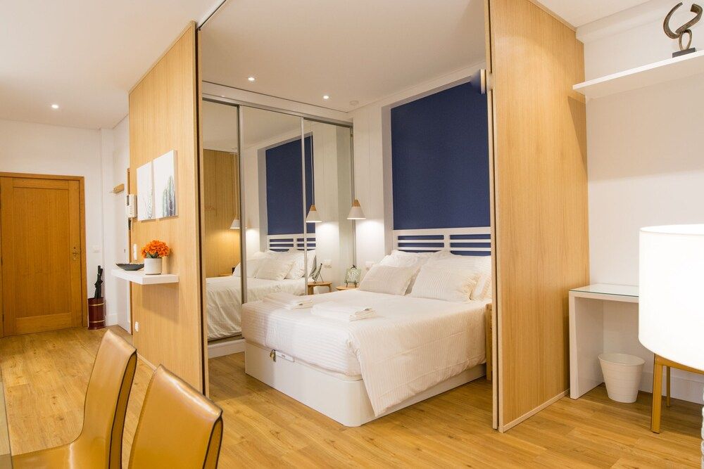 undefined Merc Porto Cedofeita Place 4