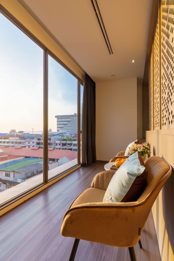 Fifth Jomtien Pattaya Jacuzzi Suite King New Building 3