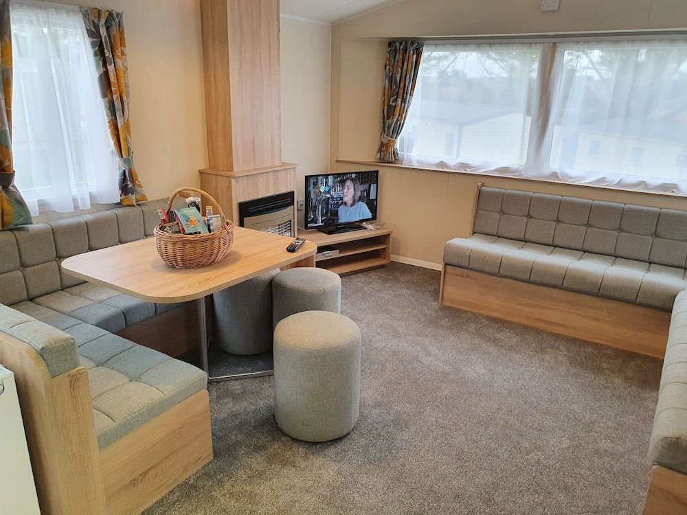 undefined 3 Bedroom Caravan, Sleeps 8, at Parkdean Newquay Holiday Park