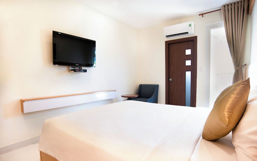 Superior Room, 1 Queen Bed, City View