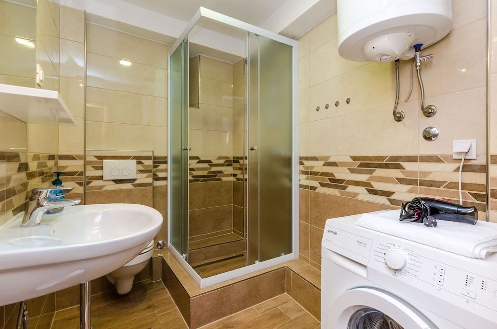 Apartments Paula Apartment (1 Bedroom Apt with Shared Terrace) 13