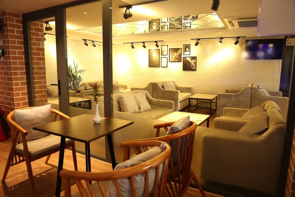 undefined Hong Bao Thach Hotel 9