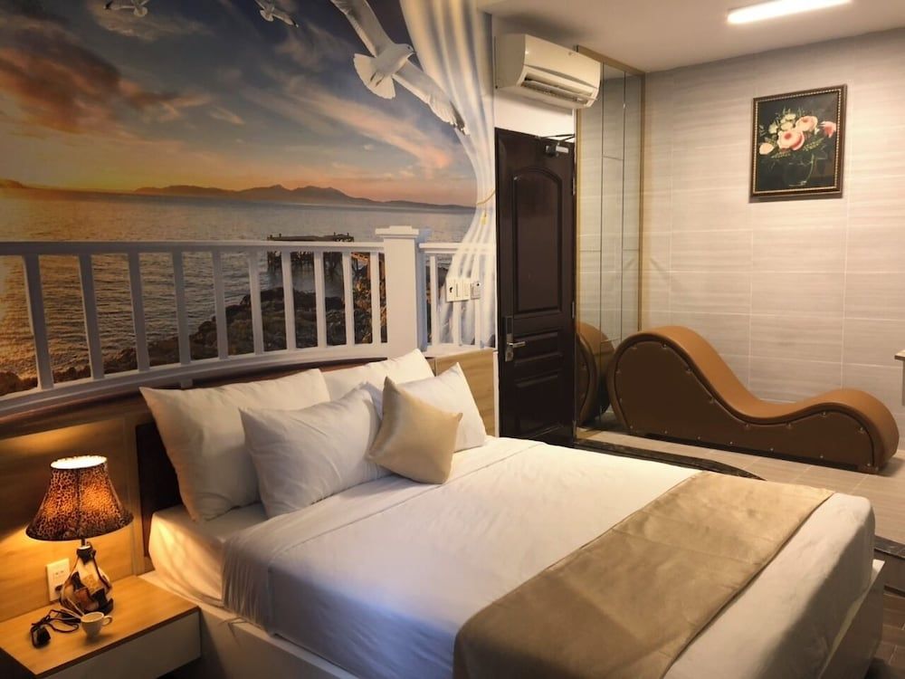 undefined Hong Bao Thach Hotel 8