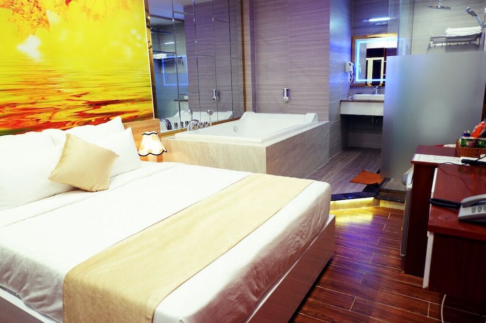 undefined Hong Bao Thach Hotel 9