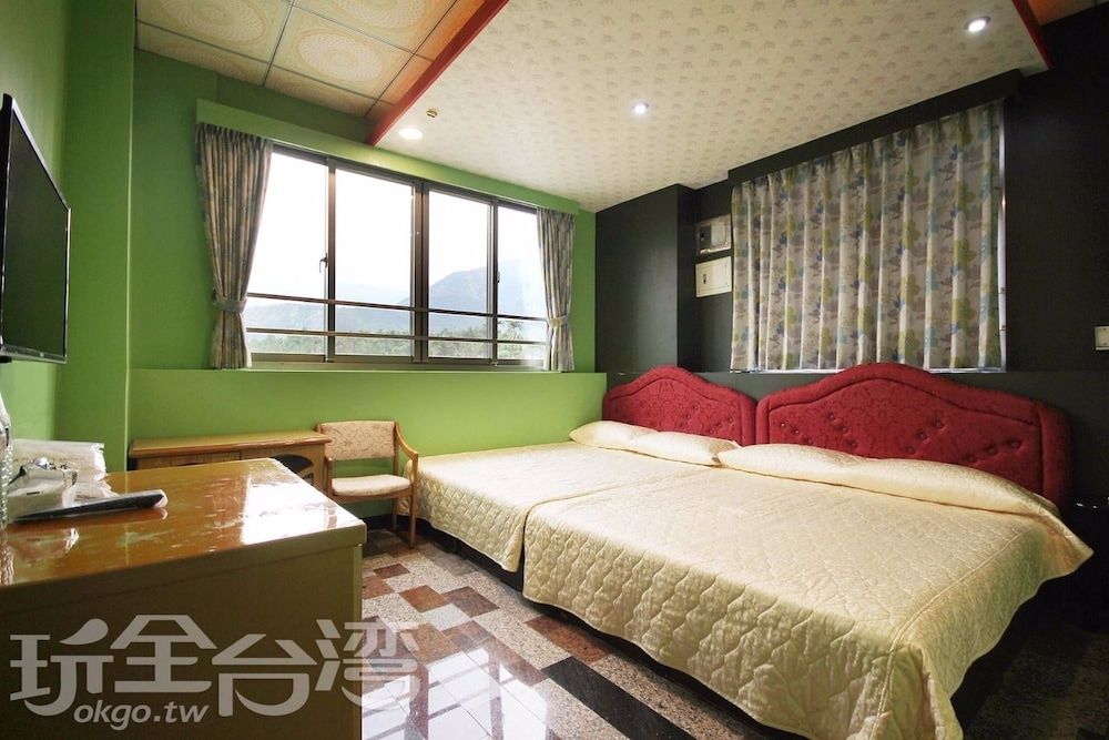 Elite Quadruple Room