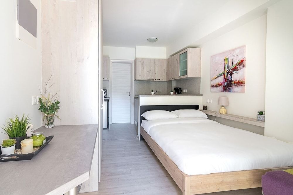 undefined Modern Athens Studio by Cloudkeys 10