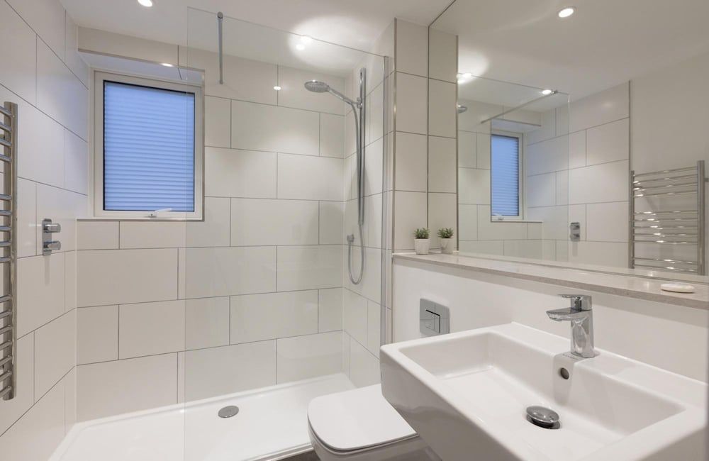 undefined CH Apt 12 2bed in Bath 9