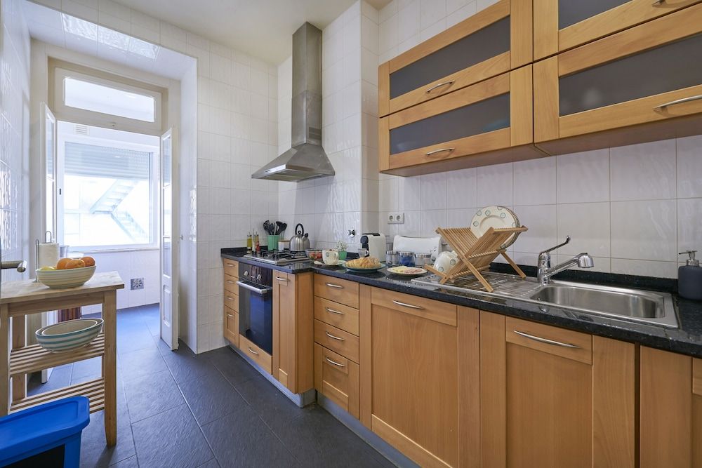 Renovated Spacious Baixa Apartment, By TimeCooler Apartment, 4 Bedrooms 15