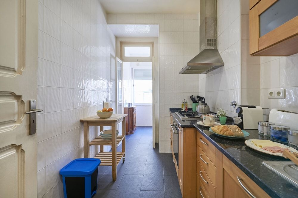 Renovated Spacious Baixa Apartment, By TimeCooler Apartment, 4 Bedrooms 18