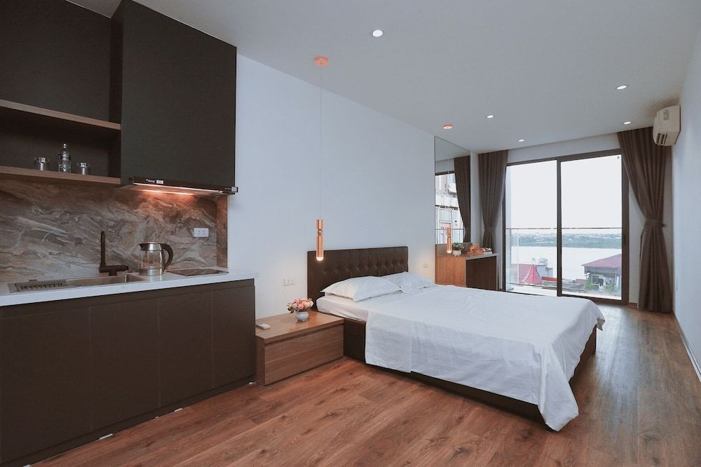 undefined BH Riverside Hotel 5