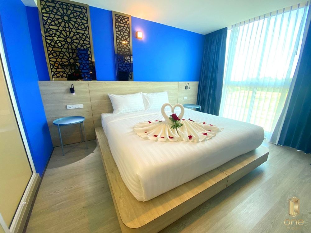 Standard Single Room, 1 King Bed, Non Smoking