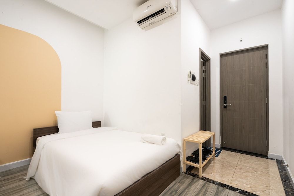 undefined Justay Pink Church 10