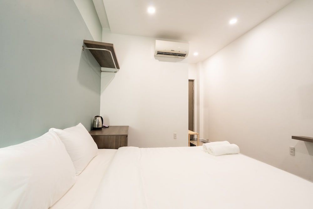 Justay Pink Church Standard Room with City View 3