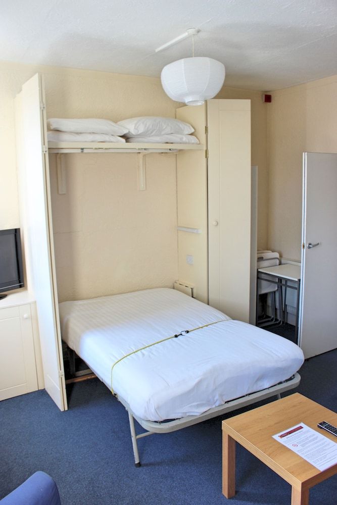 undefined Sandpiper Holiday Apartments 5