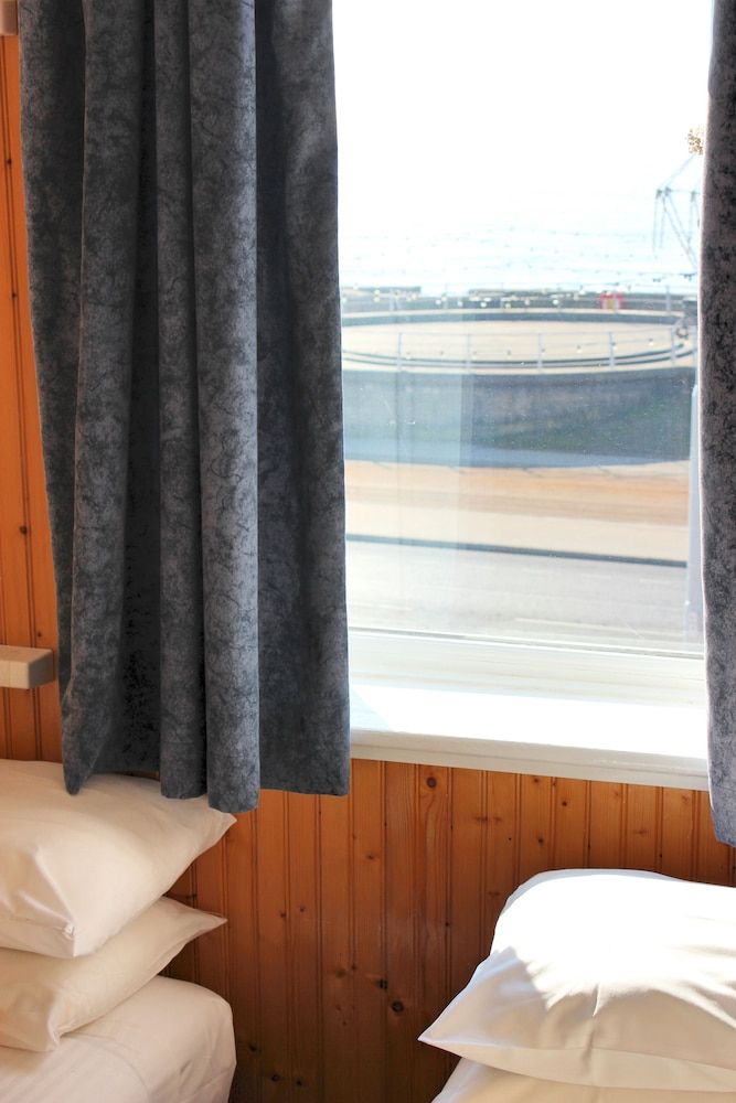 Sandpiper Holiday Apartments Apartment, 1 Bedroom (Apartment 7, Second Floor) 13