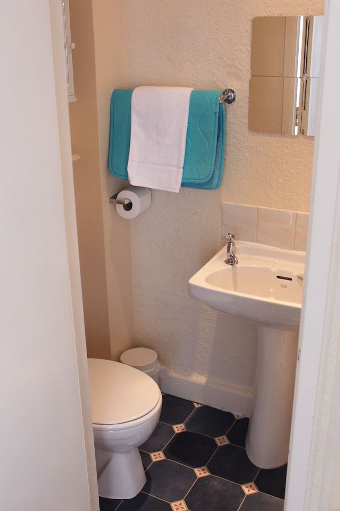 Sandpiper Holiday Apartments Apartment, 2 Bedrooms (Apartment 3, First Floor ) 13