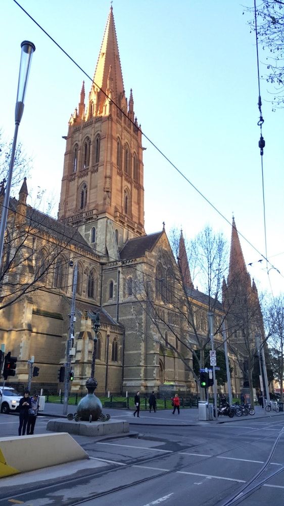 undefined StayCentral - Little Paris (Melbourne CBD) 6