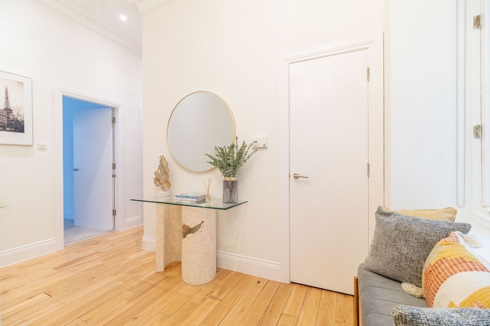 Blythswood 1, 2, 3 Standard Apartment, Ensuite 4