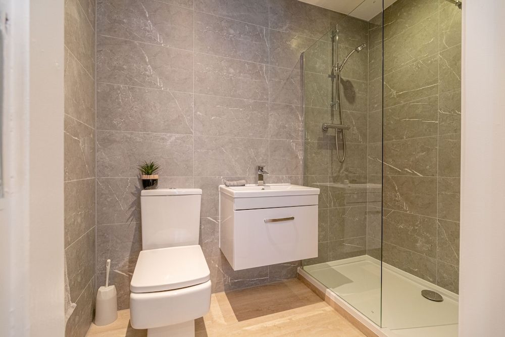 Blythswood 1, 2, 3 Standard Apartment, Ensuite 21