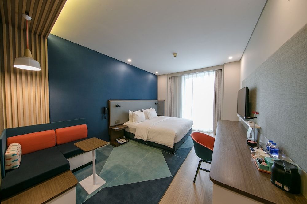 Standard Room, 1 King Bed
