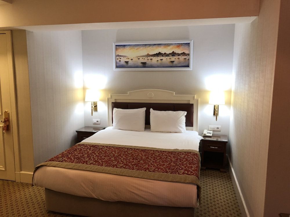 undefined Taksim Metropark Hotel 6