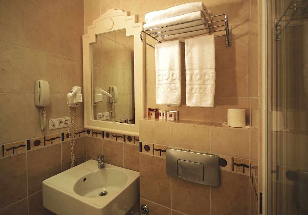 undefined Taksim Metropark Hotel 8